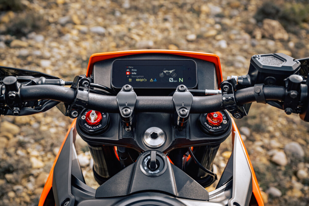 2025 KTM 390 Enduro R cockpit