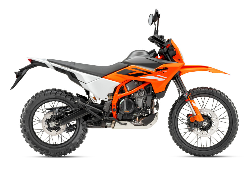 2025 KTM 390 Enduro R right side
