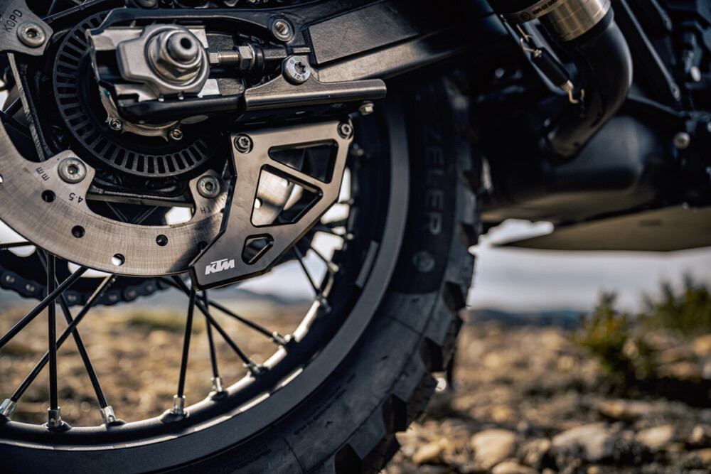 2025 KTM 390 Enduro R wheel