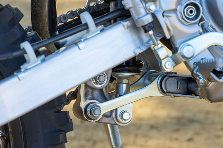 2025 Kawasaki KLX230R S rear linkage 2025 Kawasaki KLX230R S rear linkage