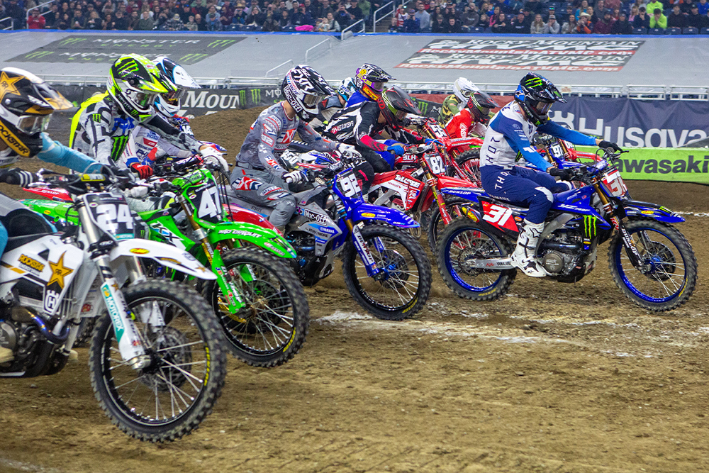 2025-detroit-supercross-cycle-news-250-start