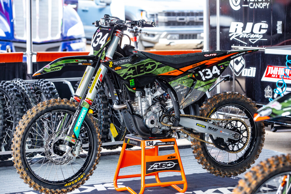 2025-arlington-supercross-cycle-news-aeo