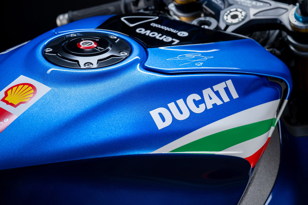 2025 Ducati LE Panigale V4 Tricolore Italia fuel tank