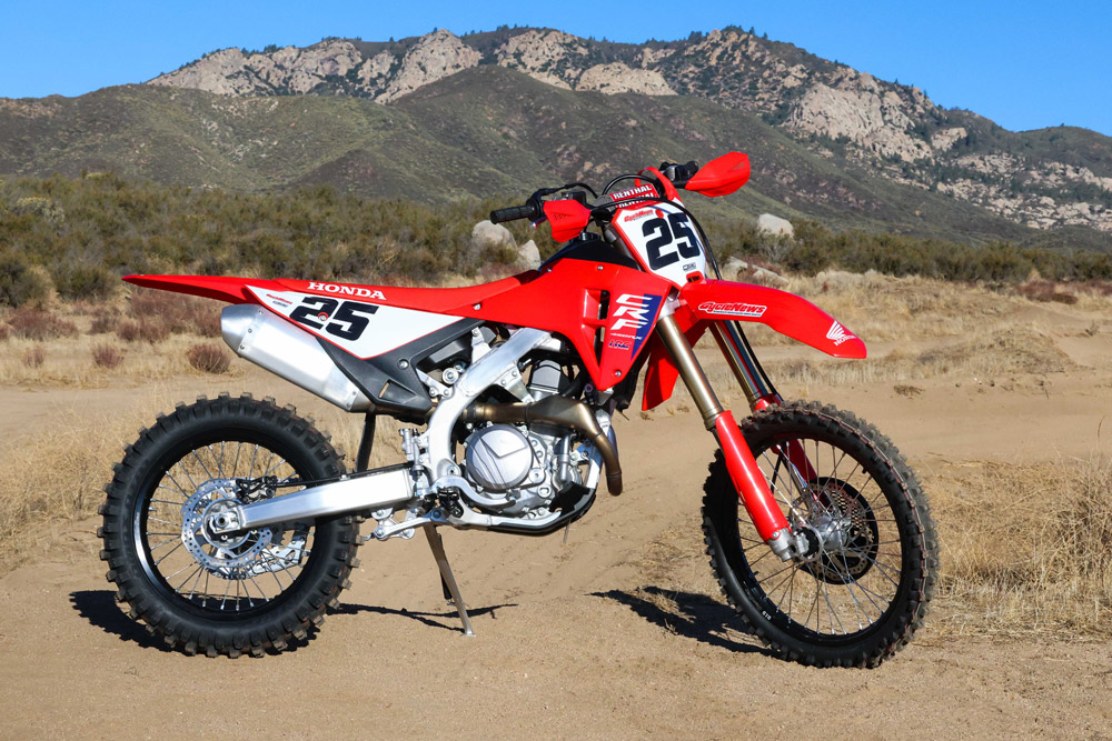 Powerful motorcycle engine with excellent performance and high torque output.