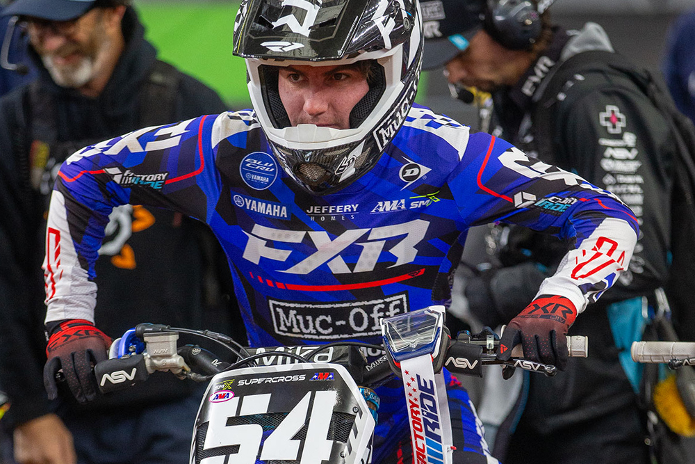 jett-reynolds-injury-broken-leg-cycle-news