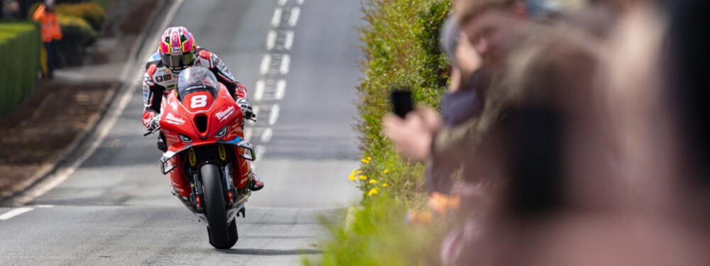 IOMTT SUPERBIKE, SUPERSTOCK AND SENIOR TT RACES