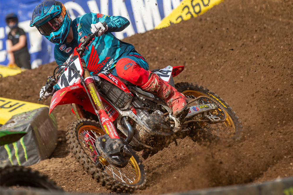 2024-east-rutherford-supercross-cycle-news-ferrandis