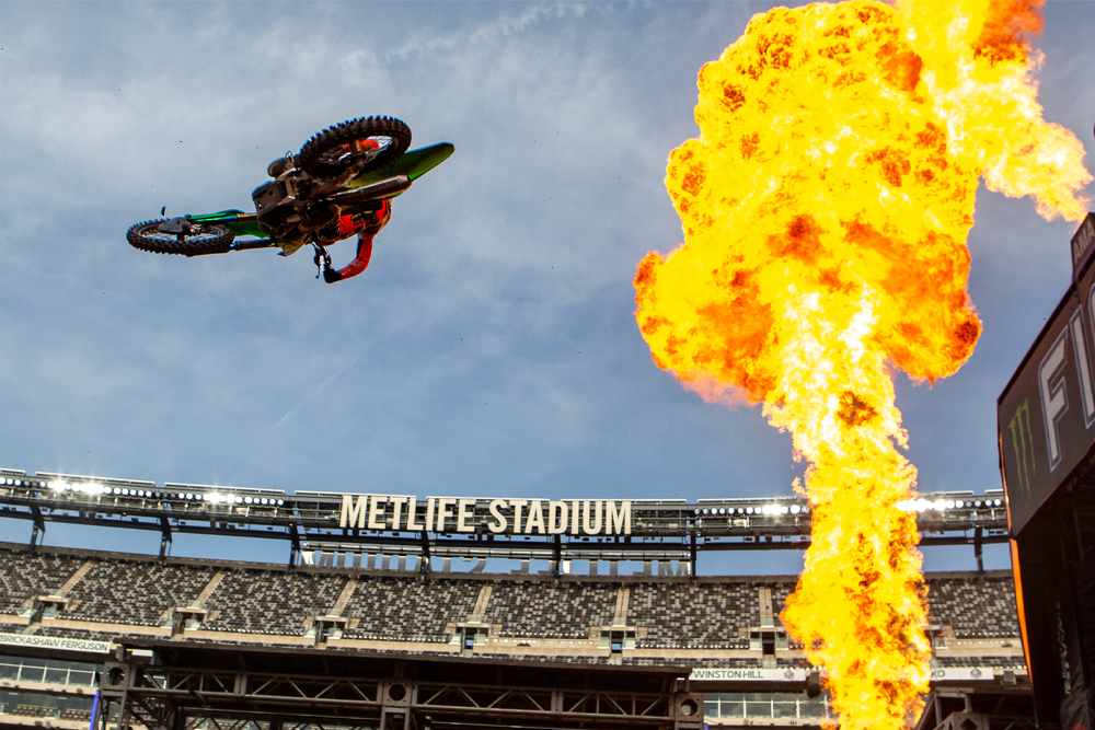 2024-east-rutherford-supercross-cycle-news-hammaker
