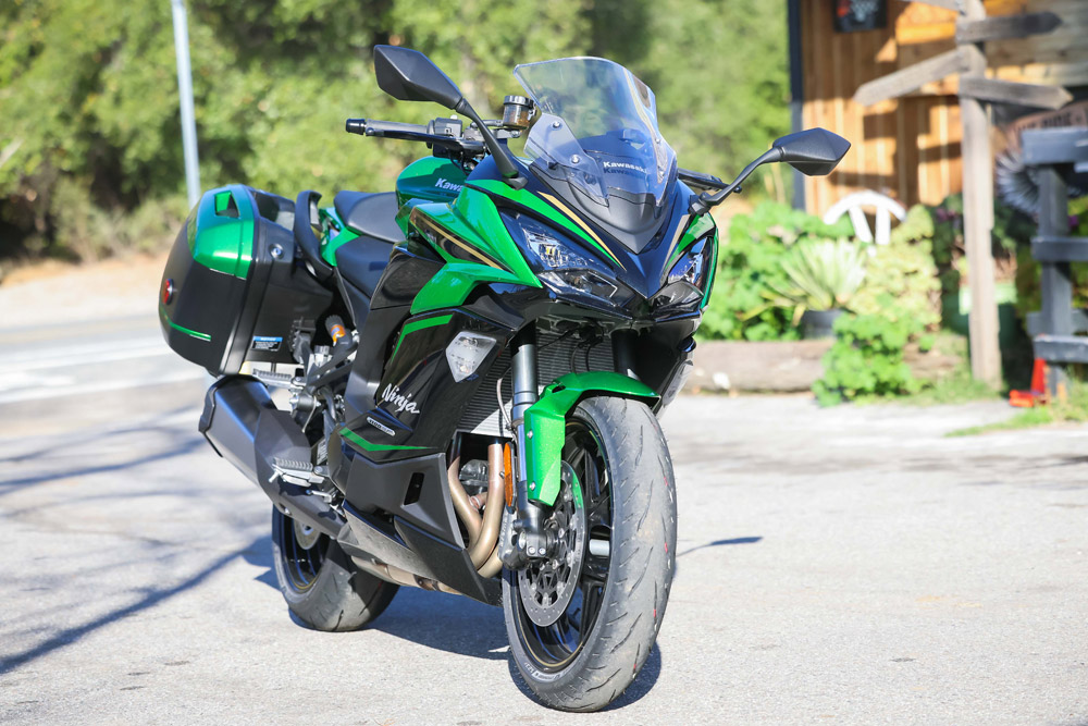 2025 Kawasaki Ninja 1100SX SE ABS front view 2025 Kawasaki Ninja 1100SX SE ABS front view
