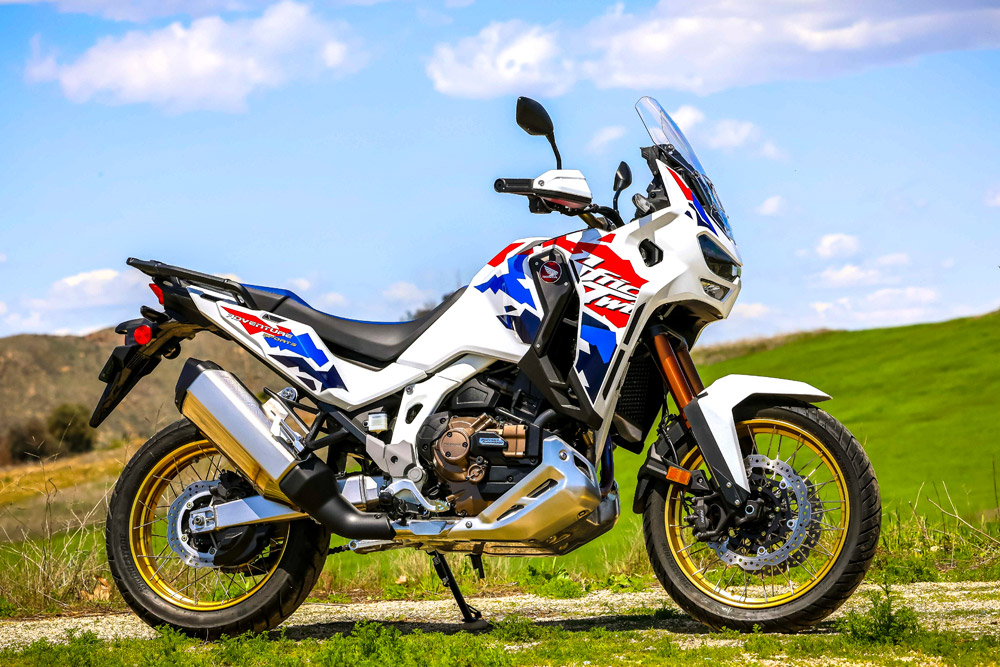 2025 Honda Africa Twin Adventure Sports ES DCT right side