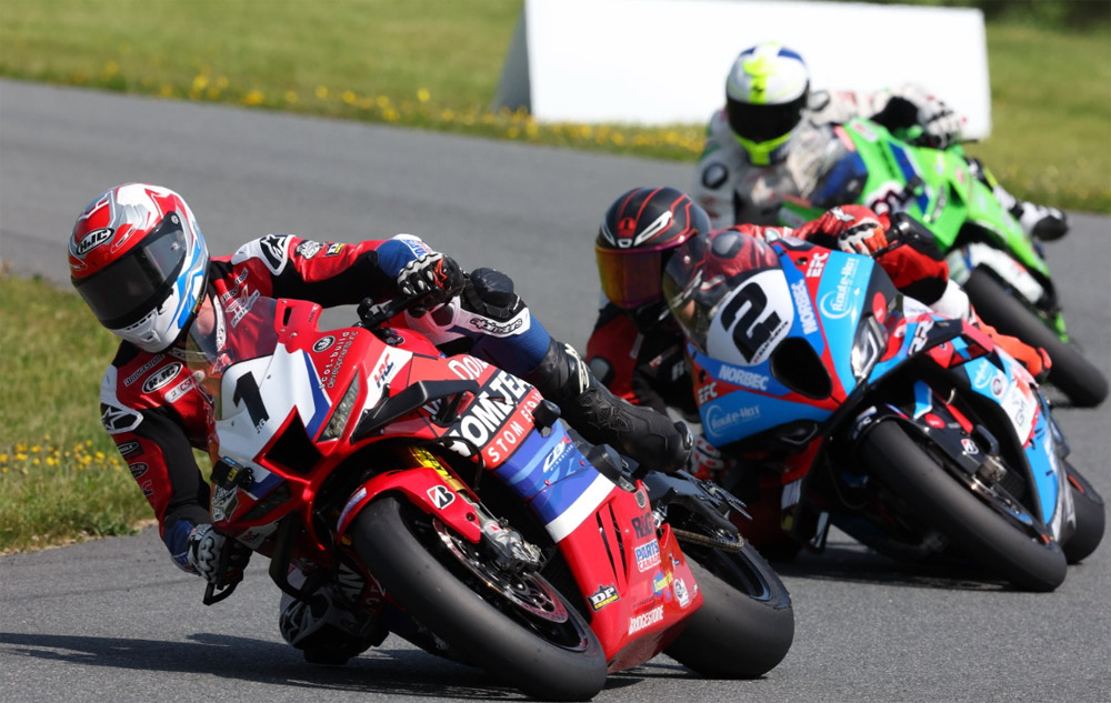 Ben Young (1) leads Sam Guerin (2) and Jordan Szoke Canadian Superbike 2025