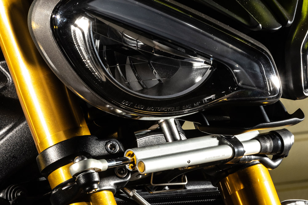 2025 Triumph Speed Triple 1200 RX headlight