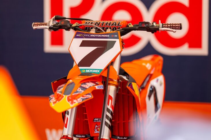 AARON PLESSINGER RED BULL KTM FACTORY RACING Bike