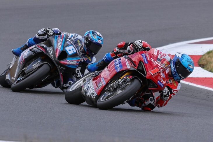 MotoAmerica Superbike Josh Herrin (1) Cameron Beaubier (6)