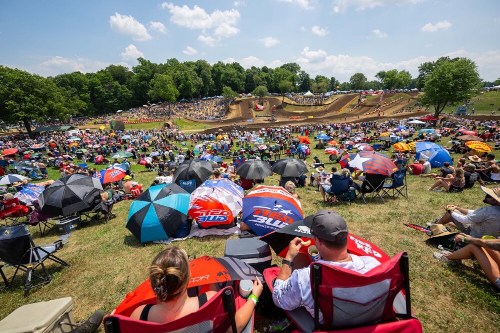 RedBud Pro MX spectators. Photo Align Media