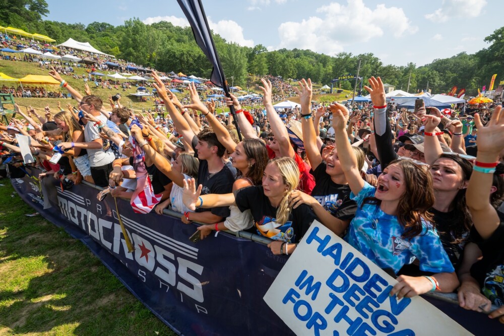 Spring Creek Pro MX spectators. Photo Align Media