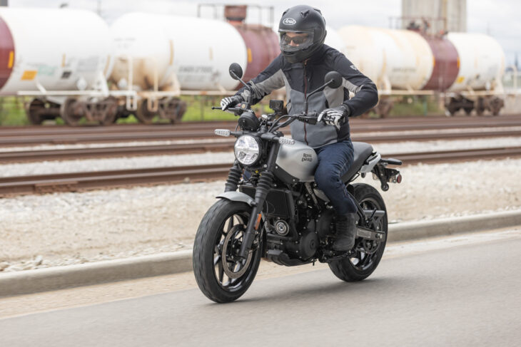 2026 Royal Enfield Guerrilla 450 Cycle News Review