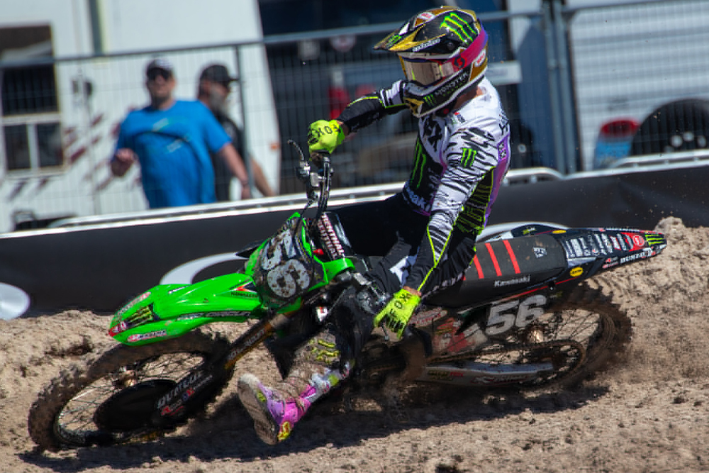 2025-las-vegas-supermotocross-playoffs-cycle-news-hammaker