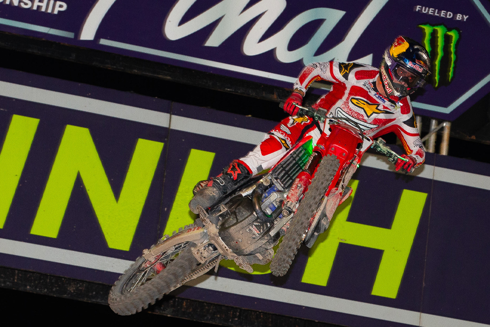2025-las-vegas-supermotocross-playoffs-cycle-news-hunter