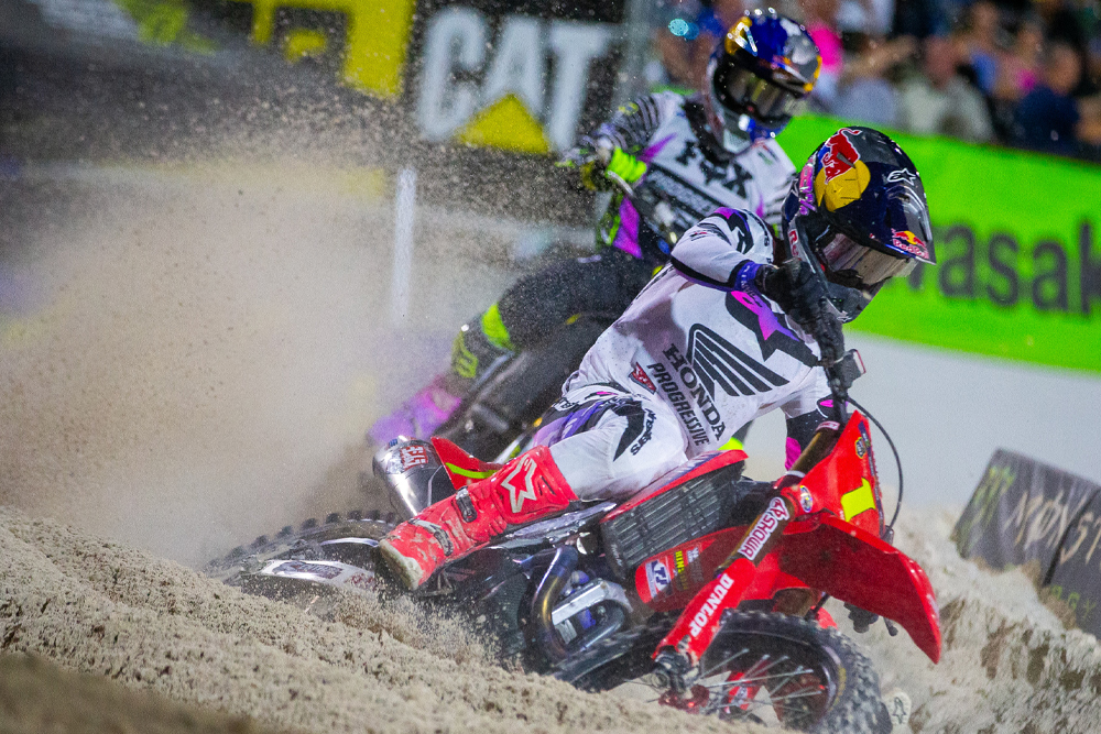 2025-las-vegas-supermotocross-playoffs-cycle-news-jett