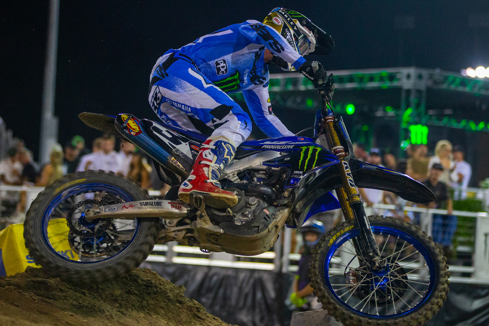 2025-las-vegas-supermotocross-playoffs-cycle-news-tomac