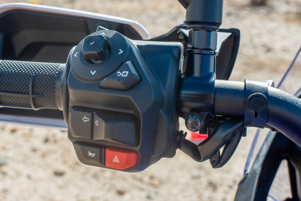 2025 Yamaha Tenere 700 handlebar controls 2025 Yamaha Tenere 700 handlebar controls