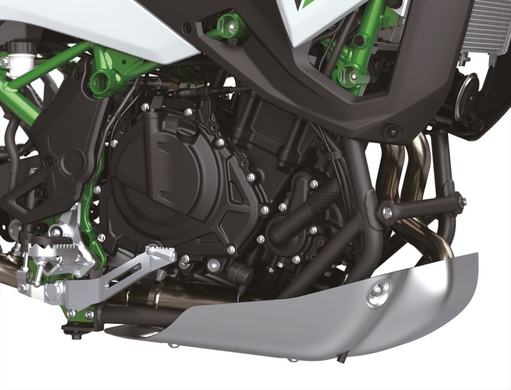 2026 Kawasaki KLE 500 ABS skid plate side view