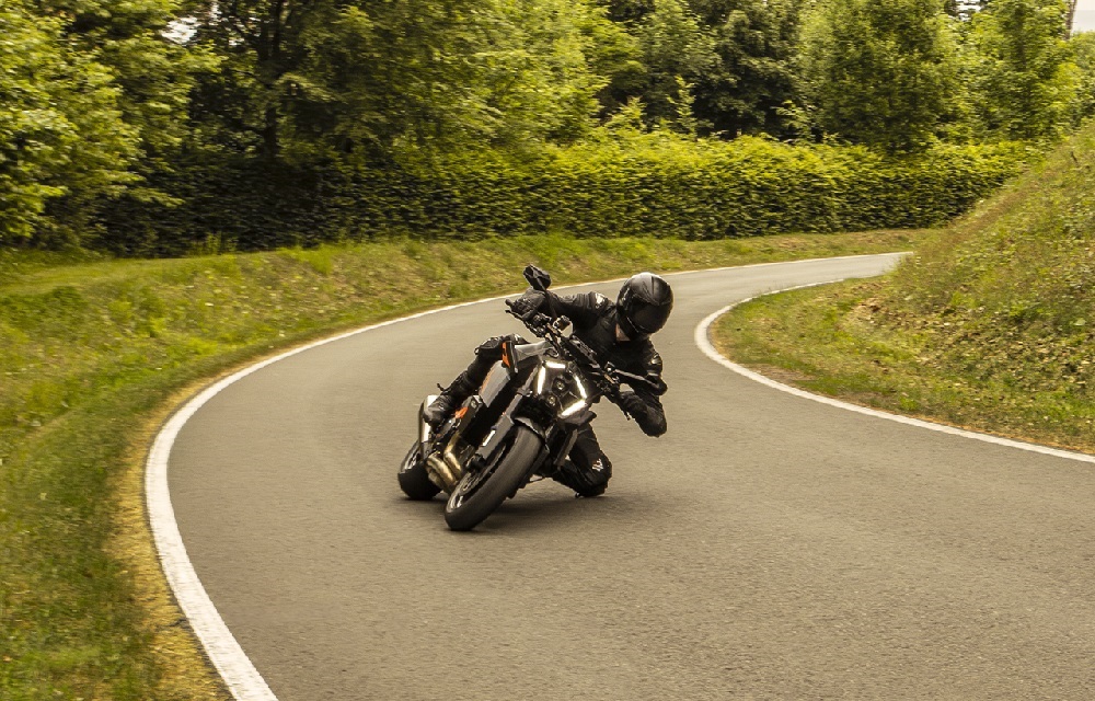 Continental ContiSportAttack 5 Tire