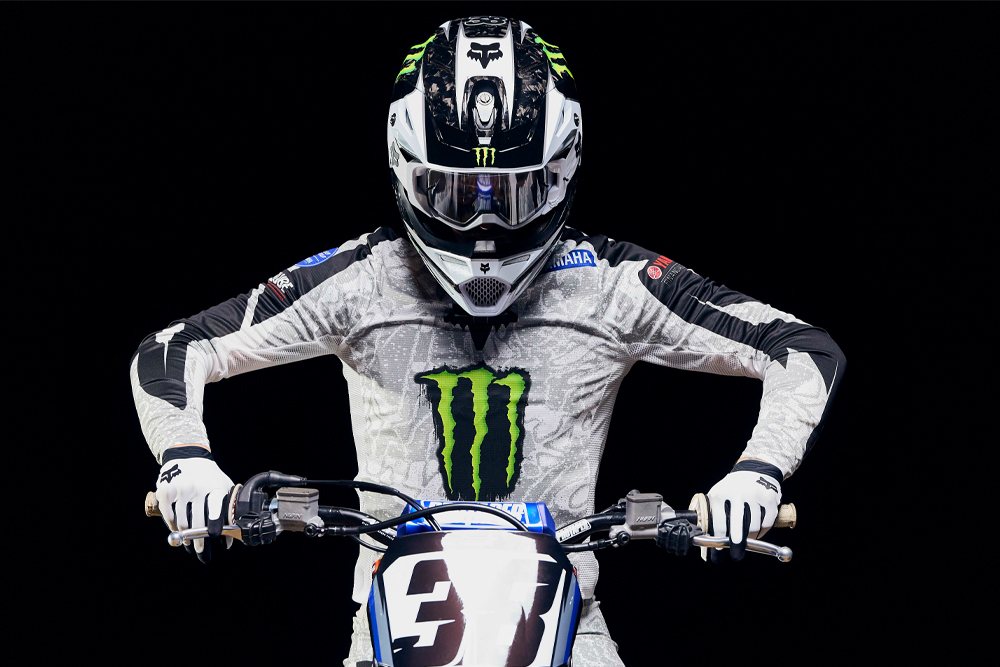 haiden-deegan-signs-fox-racing-cycle-news