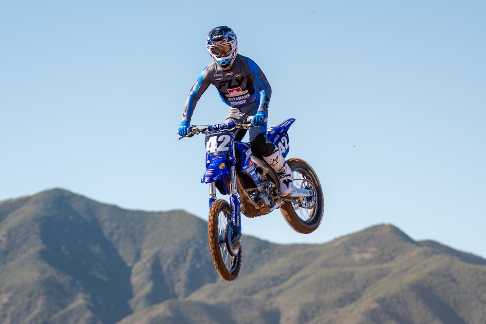 2026-barx-yamaha-team-supercross-cycle-news-schwartz