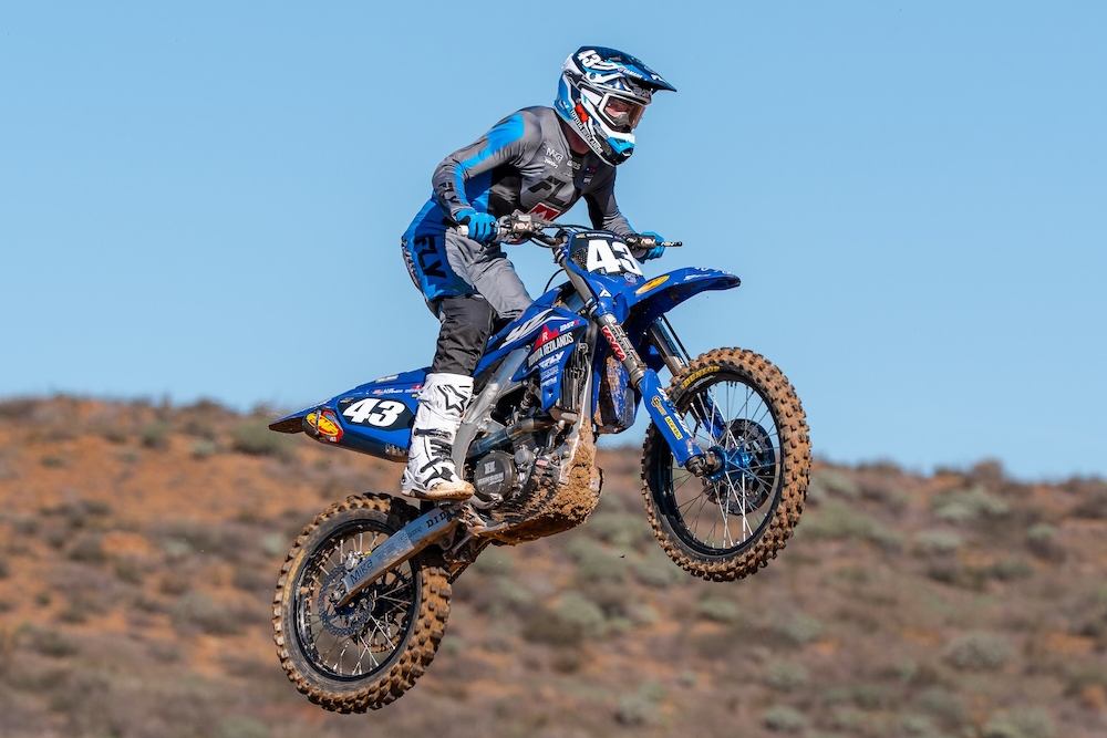 2026-barx-yamaha-team-supercross-cycle-news-turner