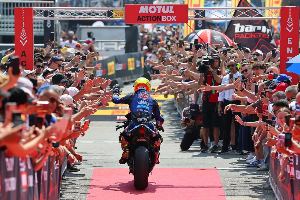 WorldSBK fans in victory lane