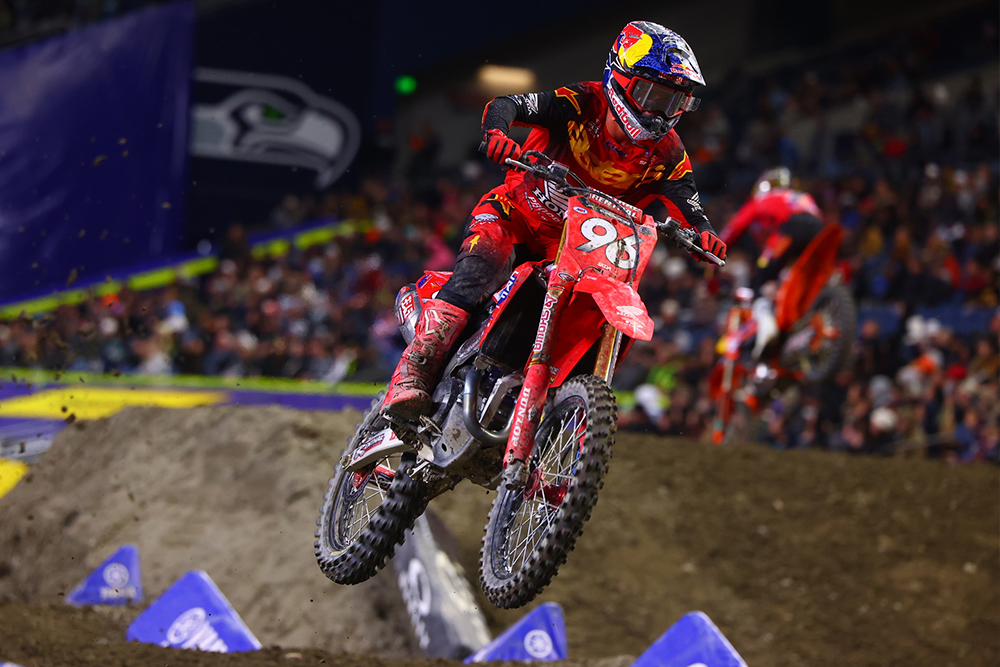 2026-seattle-supercross-cycle-news-lawrence
