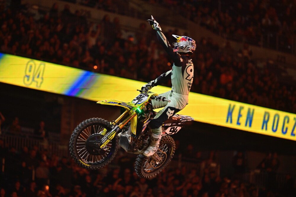 2026-detroit-supercross-cycle-news-450-roczen