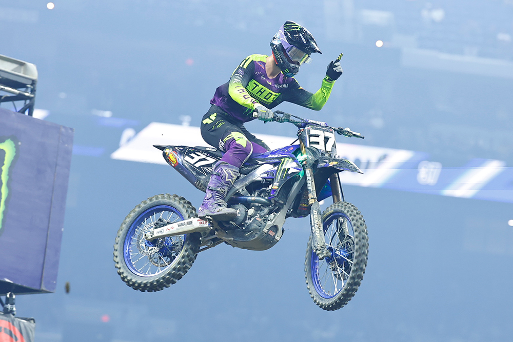 2026-indianapolis-supercross-cycle-news-davies