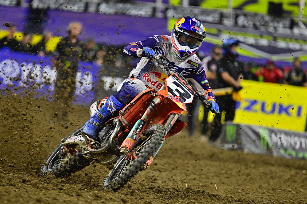 2026-indianapolis-supercross-cycle-news-tomac