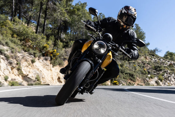 2026 Triumph Trident 660 action