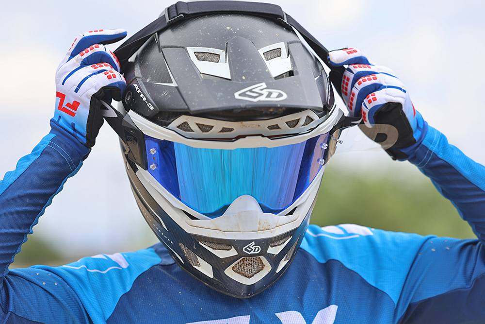 6d-helmets-new-max-goggle-review-cycle-news
