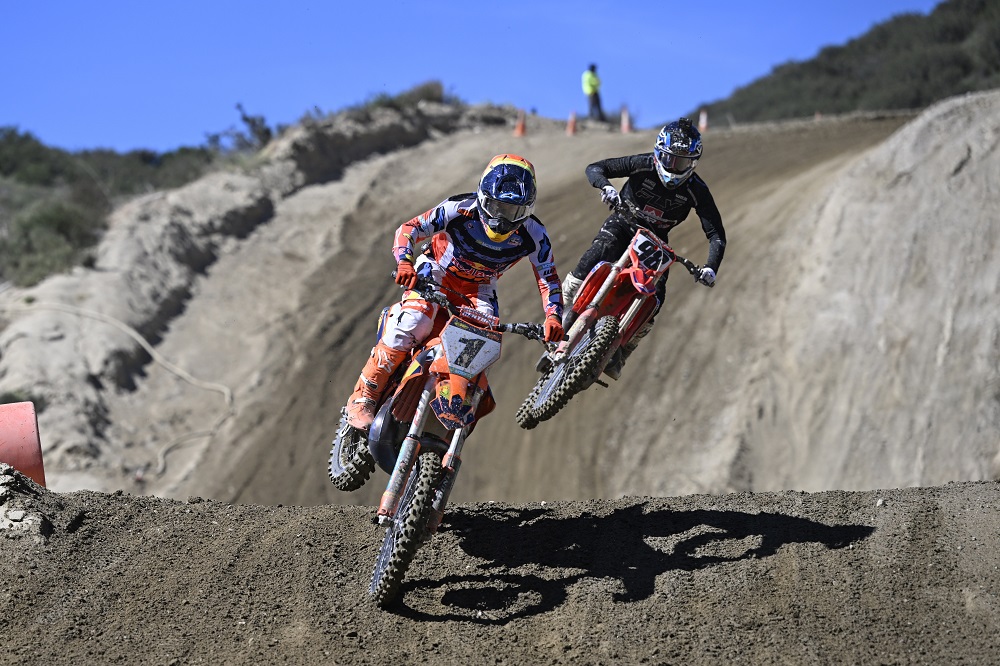 Oliveira and Derek Drake at 2026 2-Stroke World Championship