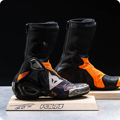 Stark Future MotoTerapia Auction Pol Espargaro boots