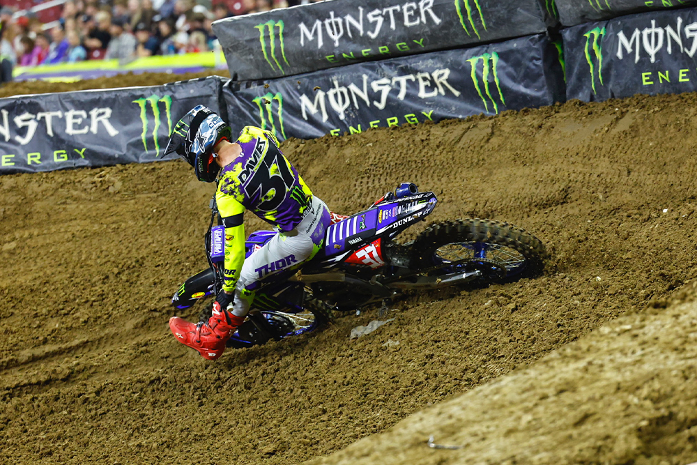 2026-st-louis-supercross-cycle-news-davies
