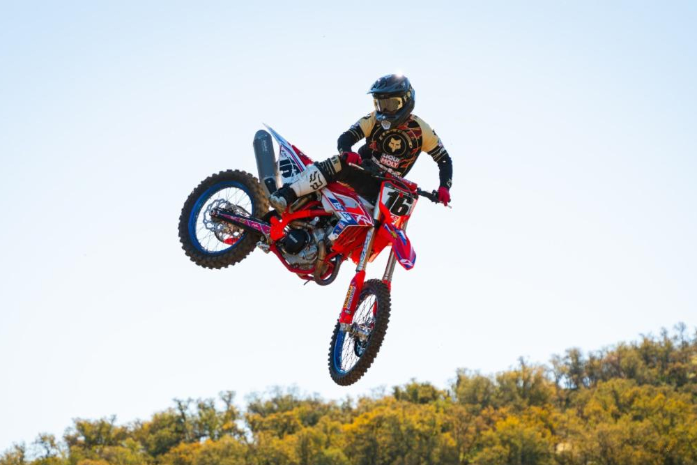 zach-osborne-extends-beta-agreement