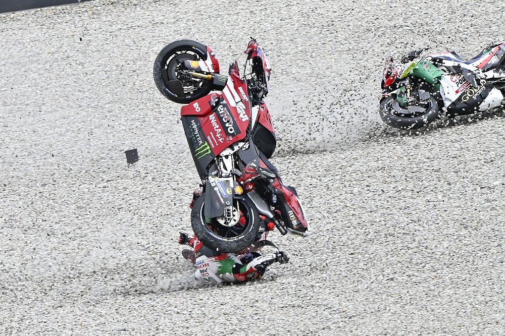 Johann Zarco, Luca Marini, Francesco Bagnaia Crash, Catalunya MotoGP Race, 17 May 2026