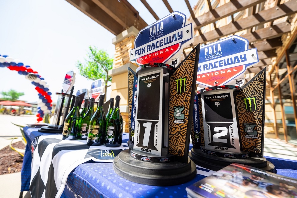 The Fox Raceway National trophy