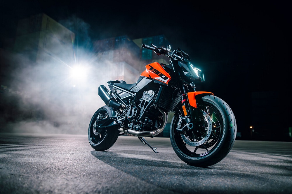 2027 KTM 790 Duke still shot