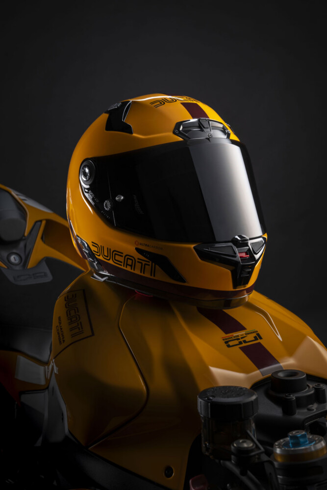 Ducati Panigale V2 S 100 helmet