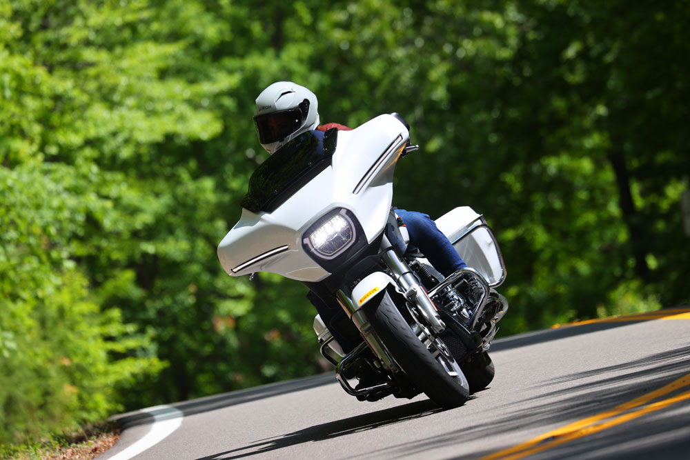Pirelli Diablo Powercruiser Tire Review Pirelli Diablo Powercruiser Tire Review