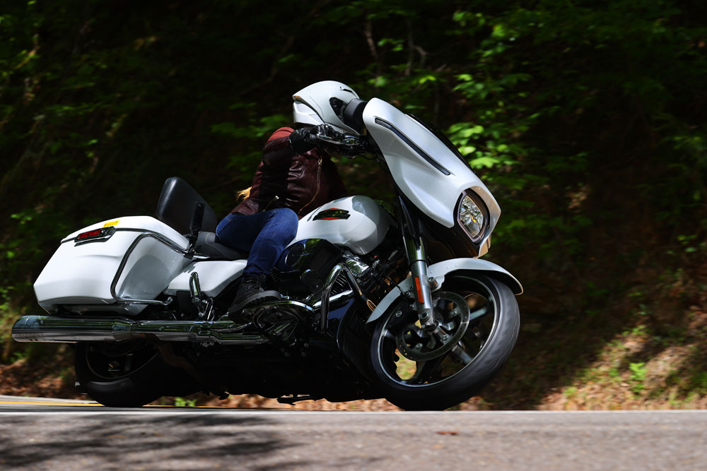 Pirelli Diablo Powercruiser Tire Review Pirelli Diablo Powercruiser Tire Review