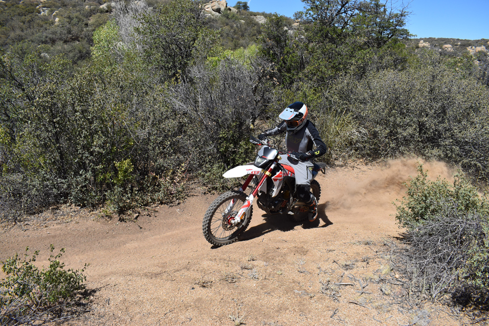 2025 Fantic XEF250 TL off-roading 2025 Fantic XEF250 TL off-roading