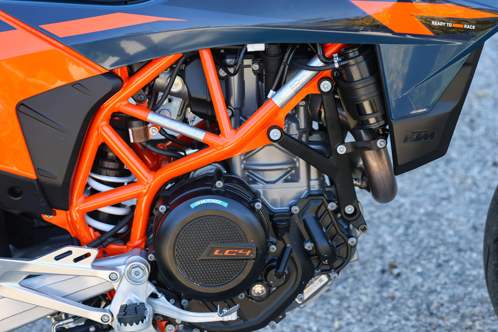 2026 KTM 690 SMC R engine 2026 KTM 690 SMC R engine
